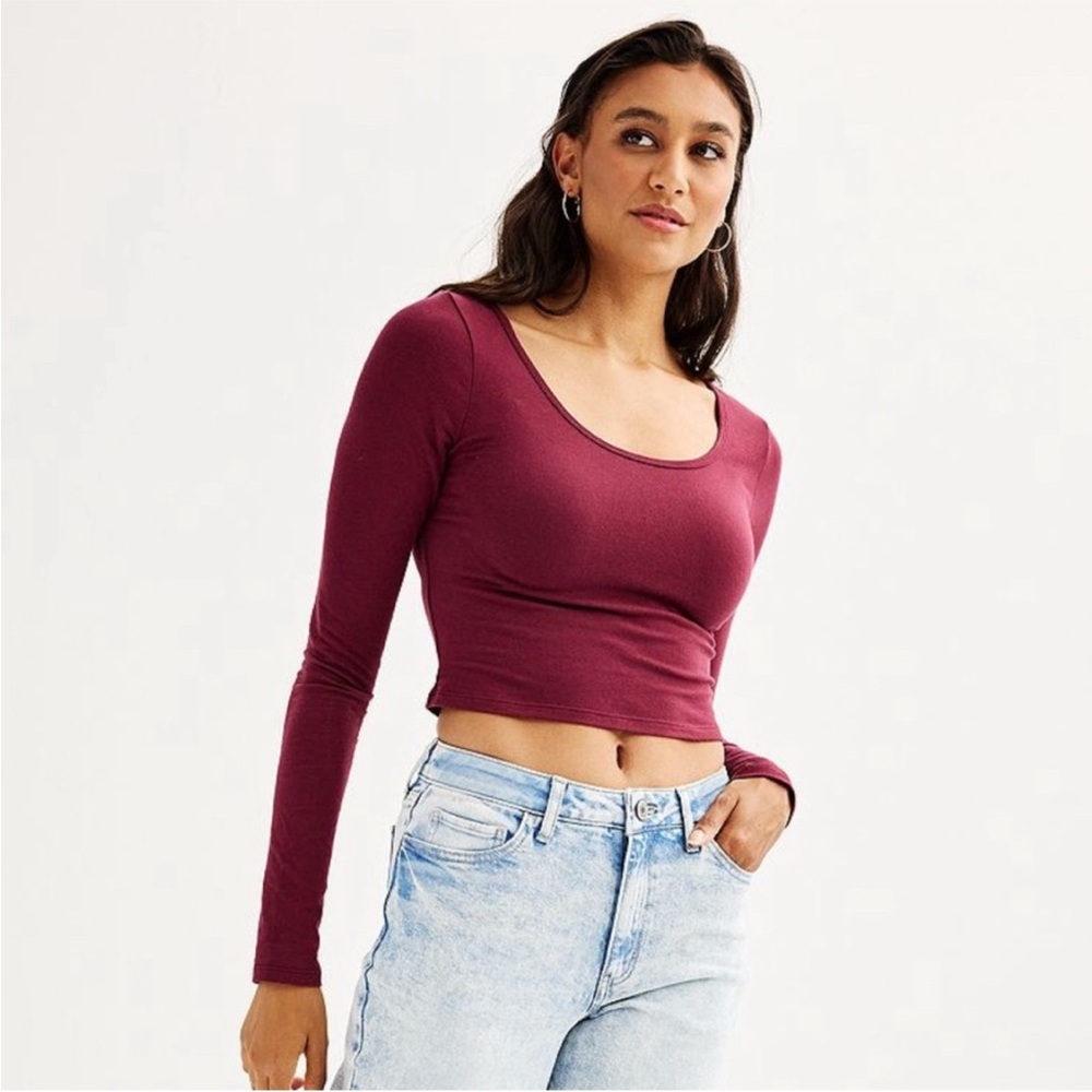 ⭐️ 2 for $15. SO Long Sleeve Scoop Neck Crop Top